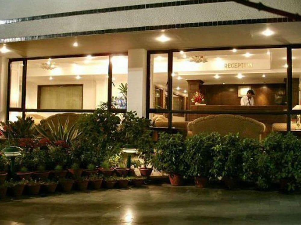 Hotel Vaibhav Varanasi Dış mekan fotoğraf